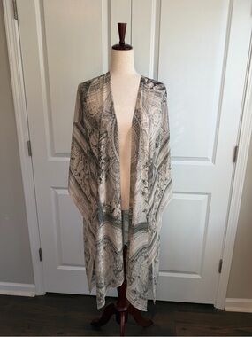 One Hundred Stars Women’s Cherub Natural Grande Kimono NWT